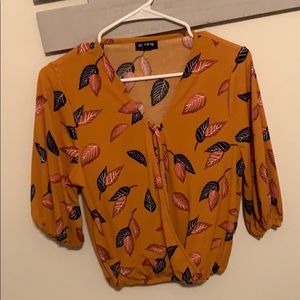 Quarter sleeve blouse